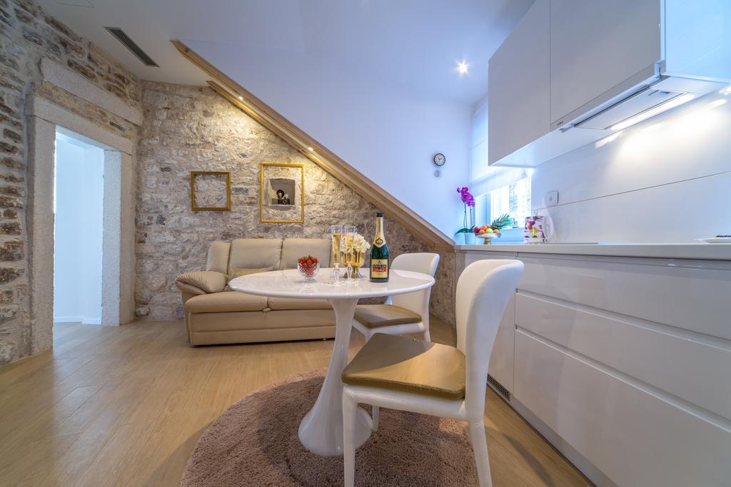 Apartment Roman Heritage Σπλιτ Εξωτερικό φωτογραφία